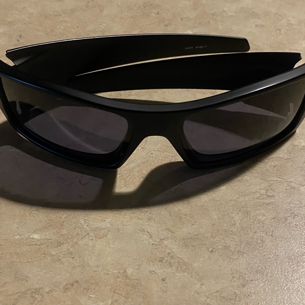 Men’s Authentic Oakley Sunglasses